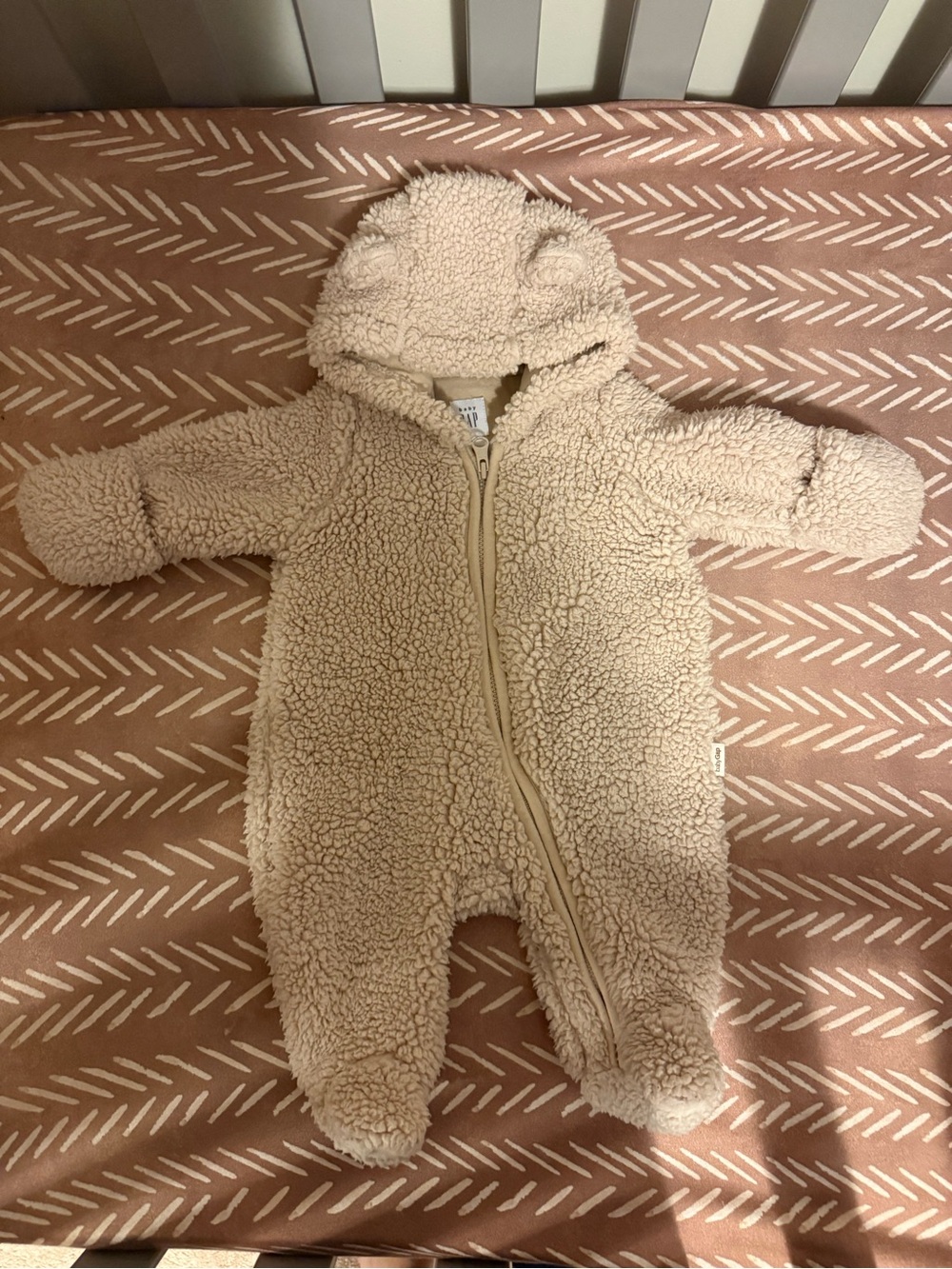 Baby Gap Cozy Cream Sherpa Baby One-Piece Romper with Hood Newborn